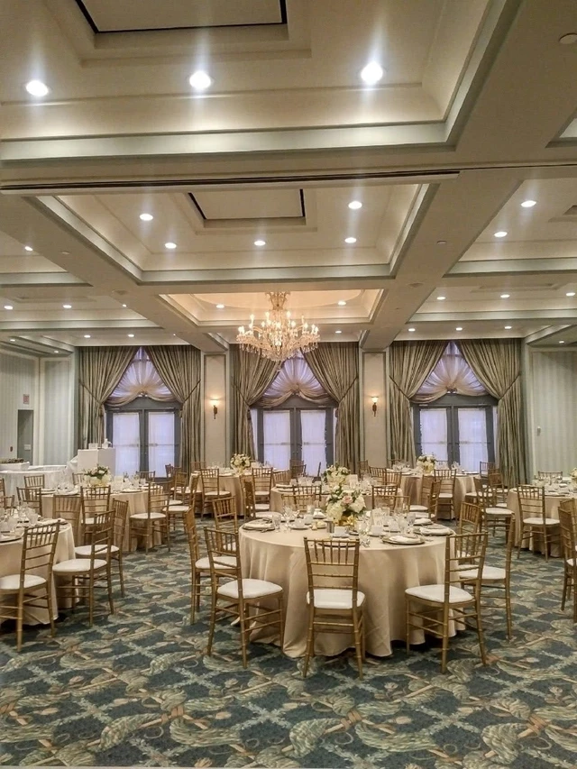 Banquet Halls: The Waterside Inn 25